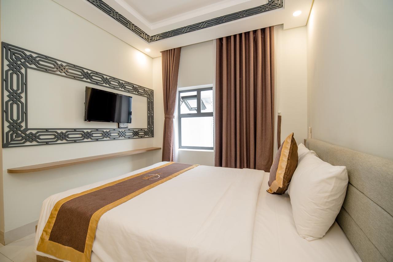 Hong Phuc Hotel 4 Da Nang Exterior photo
